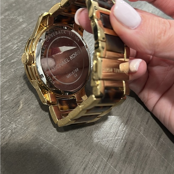 Michael Kors Runway Gold Tone & Tortoise Brown Logo Bracelet Watch Michael Kors MK5788 Women main image 3